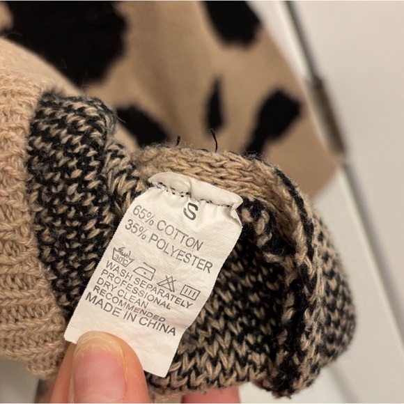 Chic Animal Print Crew Neck Sweater - Picture 2 of 6